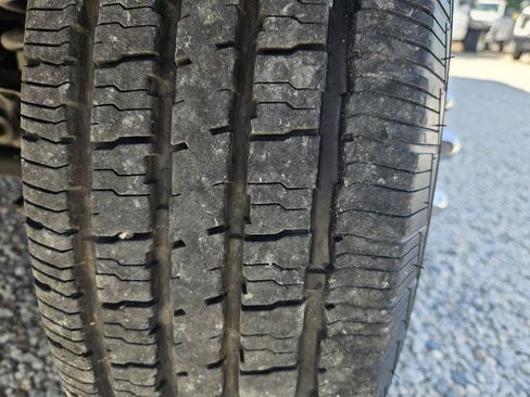 Used 2014 Ford E-350 and Econoline 350 Super Duty w/ A/C Prep Package image 34