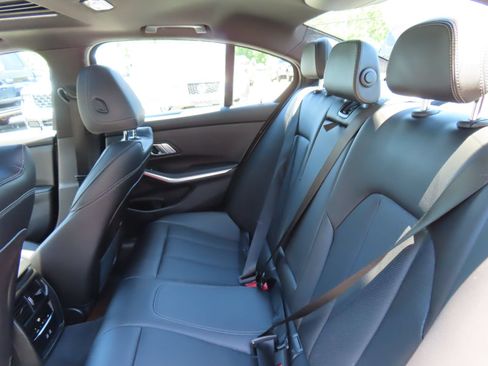 Used 2022 BMW 330i xDrive Sedan w/ Driving Assistance Package AWD/4WD image 34