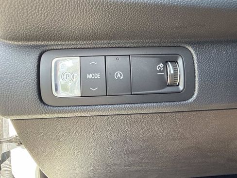 Used 2026 Chevrolet Traverse LT w/ Driver Confidence Package FWD image 30
