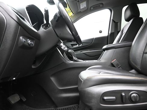 Used 2020 Chevrolet Equinox Premier image 17