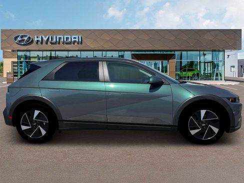 New 2026 Hyundai Ioniq 5 SE image 9