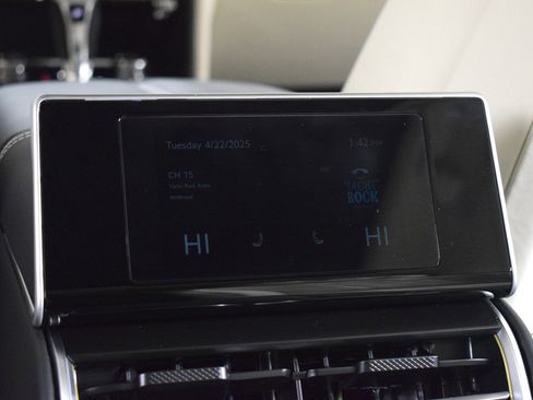 New 2025 Bentley Flying Spur Plug-In Hybrid image 20