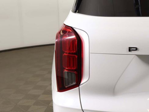 Used 2021 Hyundai Palisade Calligraphy image 21