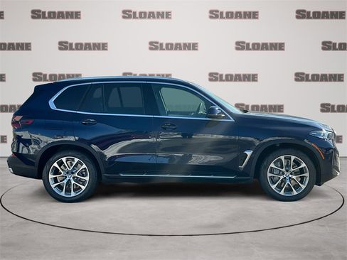 New 2026 BMW X5 xDrive50e image 6