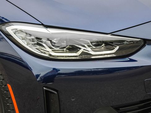 Certified 2023 BMW i4 eDrive35 RWD image 8