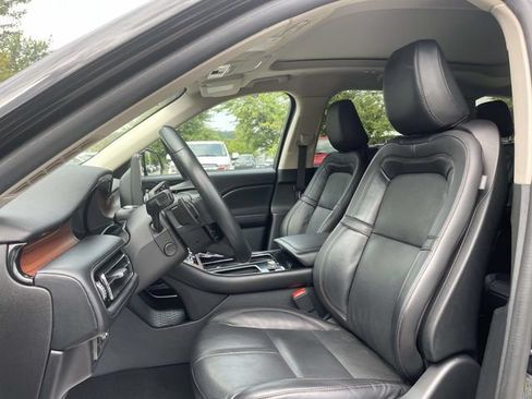 Certified 2023 Lincoln Aviator Reserve w/ Equipment Group 201A RWD image 23