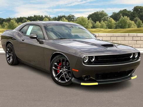 Used 2023 Dodge Challenger GT w/ Performance Handling Group image 2