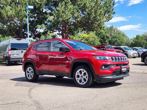 New 2025 Jeep Compass Latitude image 1