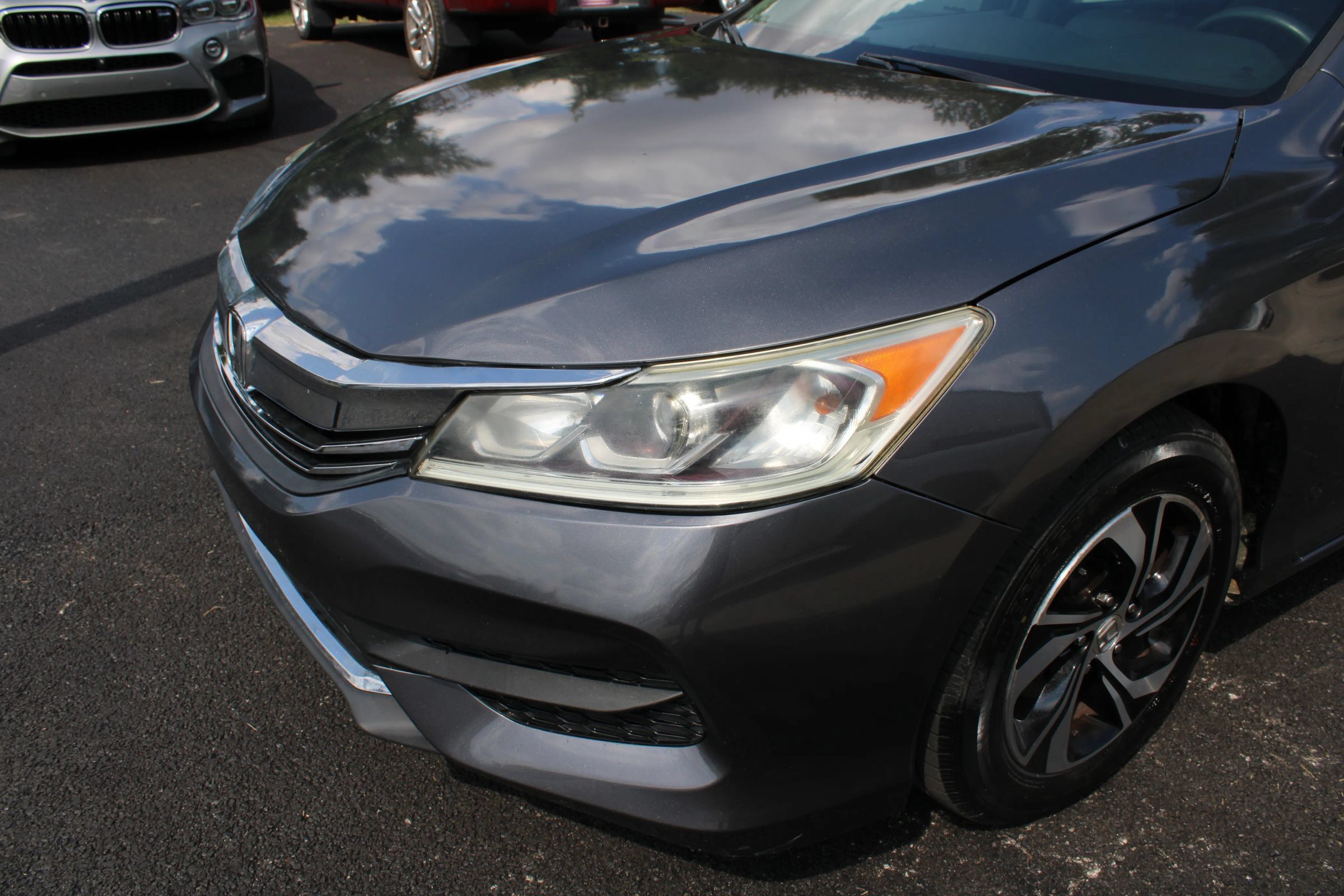 Used 2016 Honda Accord LX image 3