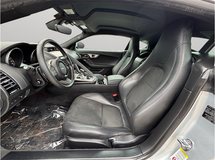 Used 2017 Jaguar F-TYPE Coupe RWD image 2
