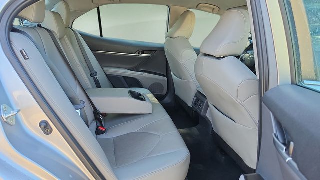 Used 2024 Toyota Camry XSE FWD image 12