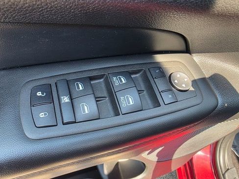 Used 2022 Jeep Grand Cherokee Laredo X AWD/4WD image 20