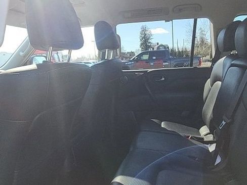 Used 2022 INFINITI QX80 Luxe w/ All-Season Package image 10