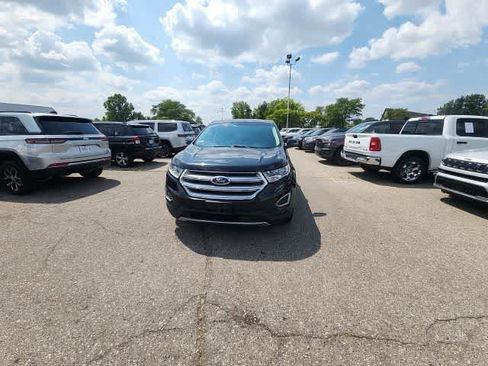 Used 2015 Ford Edge Titanium w/ Equipment Group 301A AWD/4WD image 4