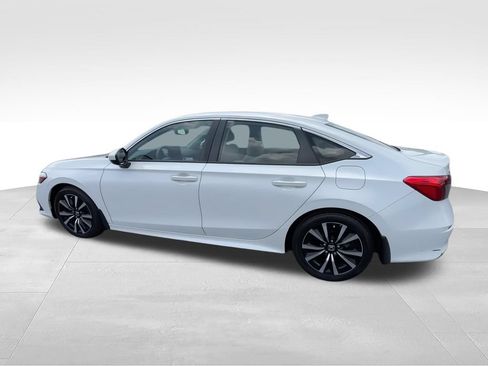 Used 2022 Honda Civic EX image 5