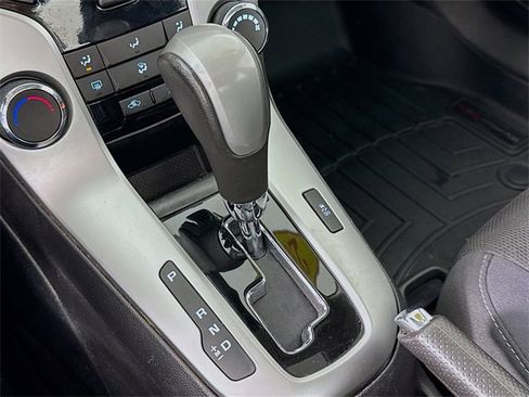 Used 2014 Chevrolet Cruze LT w/ All-Star Edition image 18