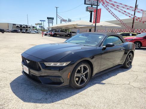 Used 2024 Ford Mustang Premium image 7
