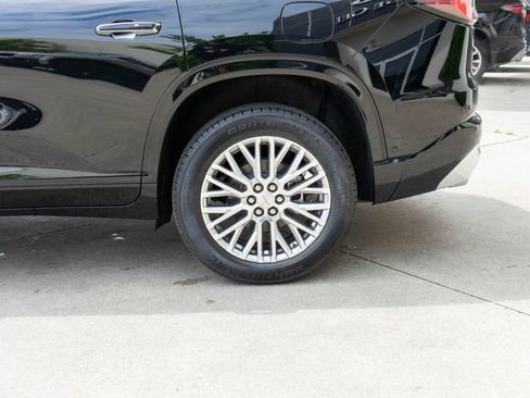 New 2026 GMC Acadia Denali w/ Super Cruise Package AWD/4WD image 32