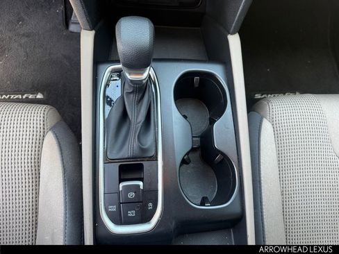 Used 2019 Hyundai Santa Fe SEL FWD image 23