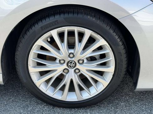 Used 2019 Toyota Camry XLE w/ Driver Assist Package FWD image 9