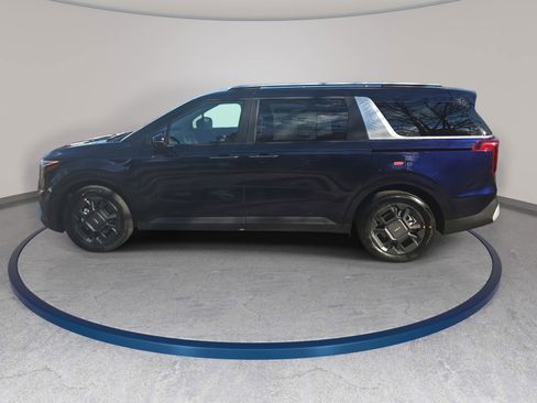New 2026 Kia Carnival EX image 8
