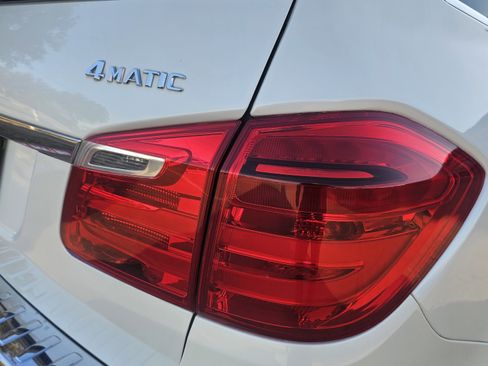 Used 2013 Mercedes-Benz GL 450 4MATIC w/ Premium 2 Pkg image 9