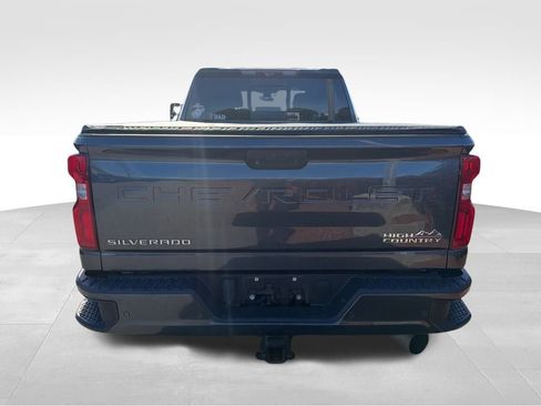 Used 2020 Chevrolet Silverado 2500 High Country w/ Technology Package image 5