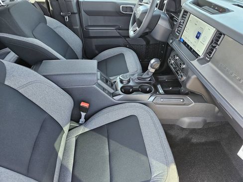 New 2026 Ford Bronco 4-Door AWD/4WD image 12
