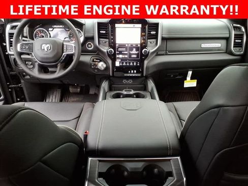 New 2026 RAM 1500 Laramie AWD/4WD image 24