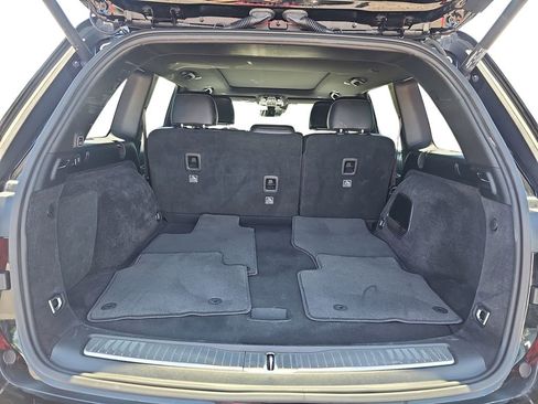 Used 2022 Jeep Grand Cherokee Overland AWD/4WD image 30