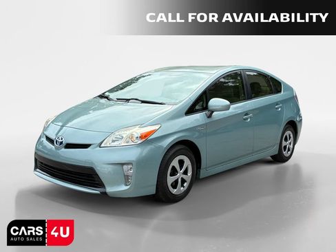 Used 2015 Toyota Prius Two FWD image 3