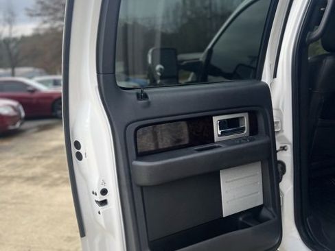 Used 2013 Ford F150 Platinum image 24