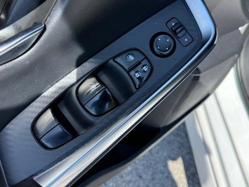 Used 2020 Nissan Sentra SR FWD image 21