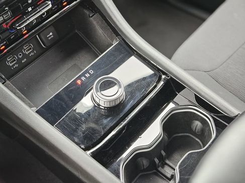 Used 2022 Jeep Grand Cherokee L Laredo w/ Luxury Tech Group I image 25