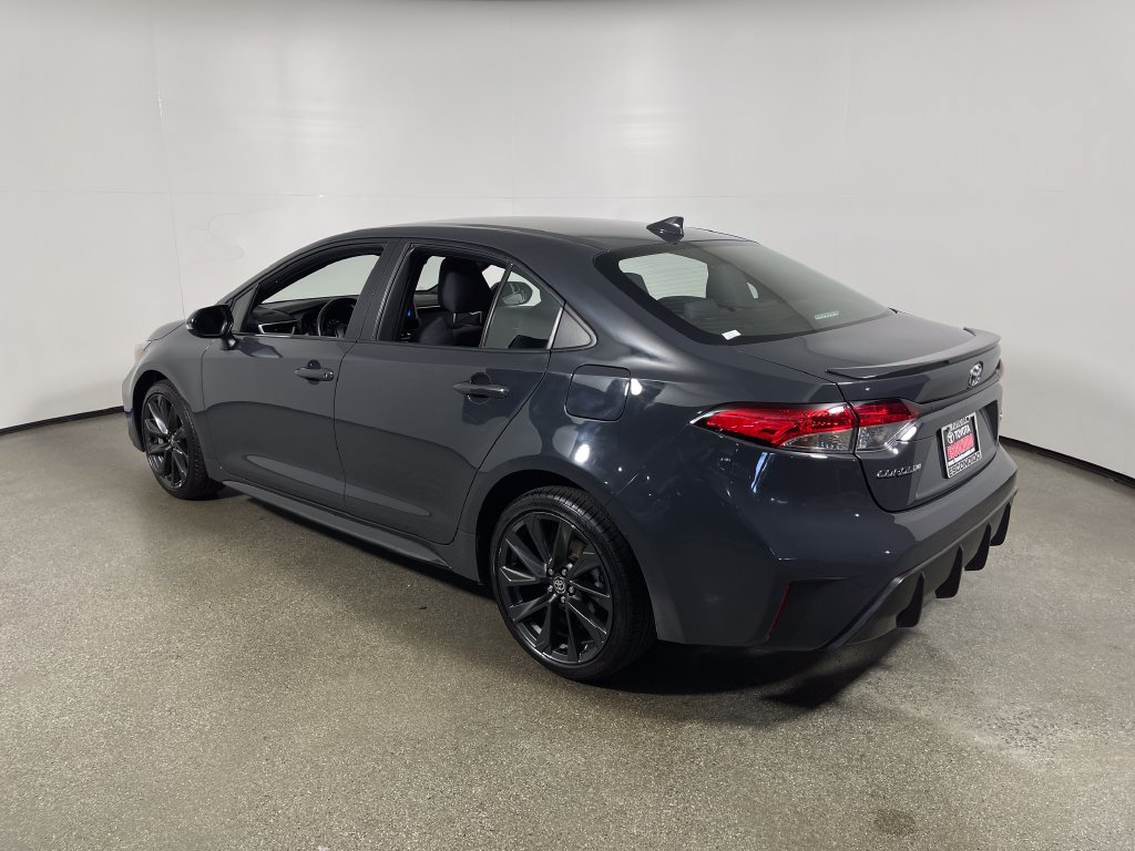 Used 2025 Toyota Corolla SE FWD image 5