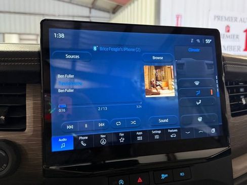 Used 2023 Ford Expedition Limited image 18