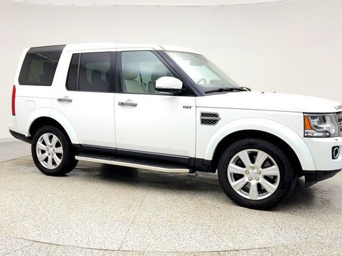 Used 2016 Land Rover LR4 HSE image 3