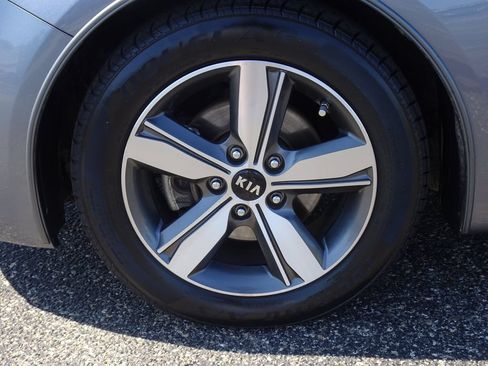 Used 2018 Kia Forte S w/ S Technology Plus Package FWD image 25