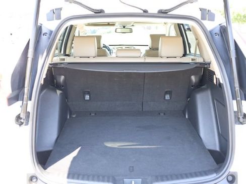 Used 2017 Honda CR-V Touring image 10