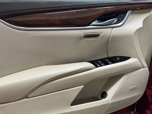 Used 2014 Cadillac XTS Luxury w/ Driver Awareness Package FWD image 11