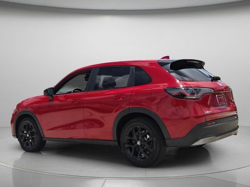 Certified 2025 Honda HR-V Sport image 8