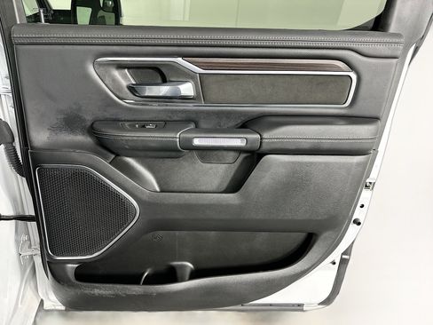 Used 2025 RAM 1500 Laramie image 29