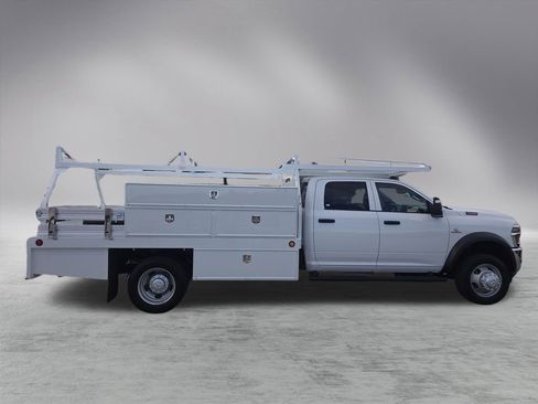 New 2026 RAM 5500 Tradesman w/ Chrome Appearance Group image 8