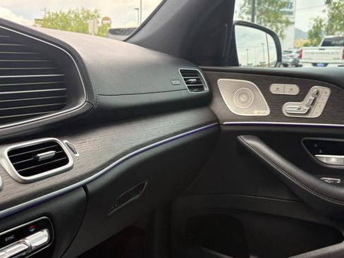 Used 2022 Mercedes-Benz GLS 450 4MATIC image 28