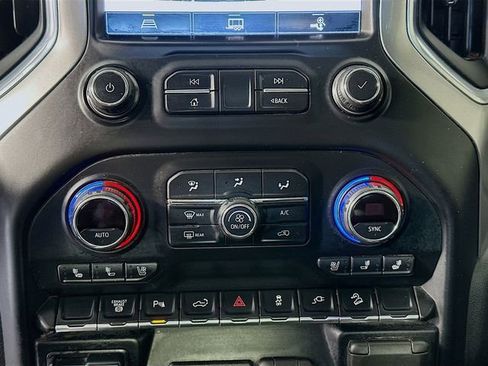 Used 2021 Chevrolet Silverado 2500 LTZ w/ LTZ Plus Package image 15