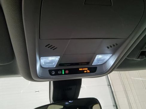 Used 2024 Chevrolet Equinox LT FWD image 29