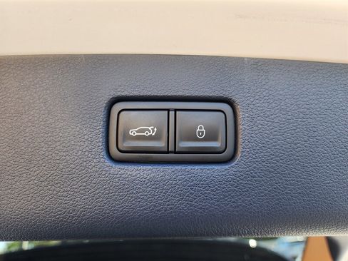 Used 2024 Genesis GV80 3.5T Advanced w/ Winter Weather Package AWD/4WD image 16