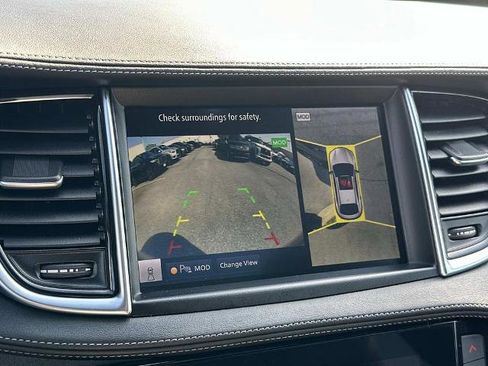 Certified 2025 INFINITI QX55 Essential image 13