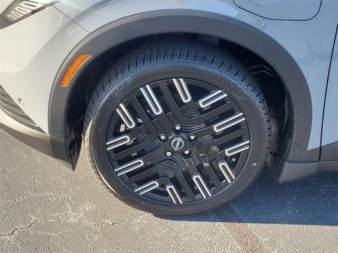 New 2026 Nissan Leaf Platinum+ image 9