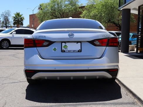 Used 2021 Nissan Altima 2.5 SV FWD image 11